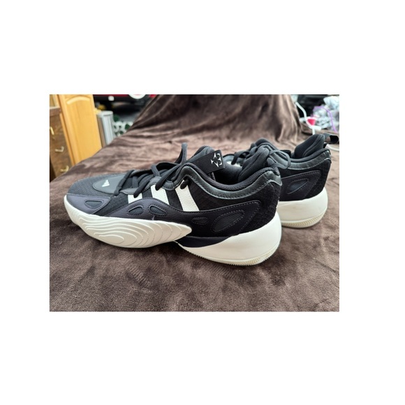 Adidas Men\'s Black and White Sneakers size 11.5 main image 5
